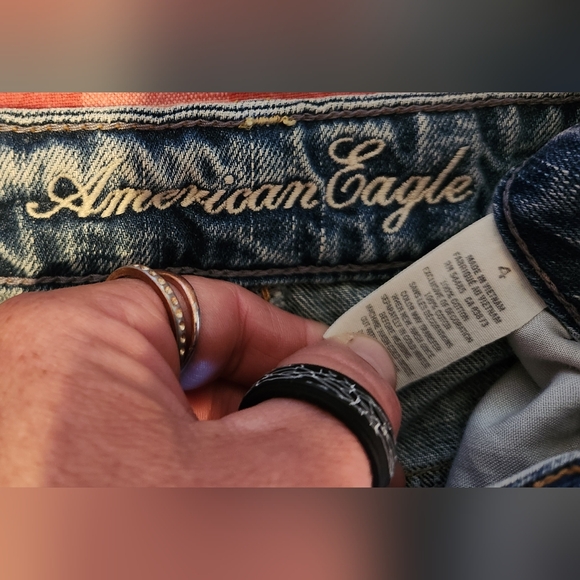 LOT OF 4   American Eagle Distressed Denim Women Shorts - Picture 12 of 13